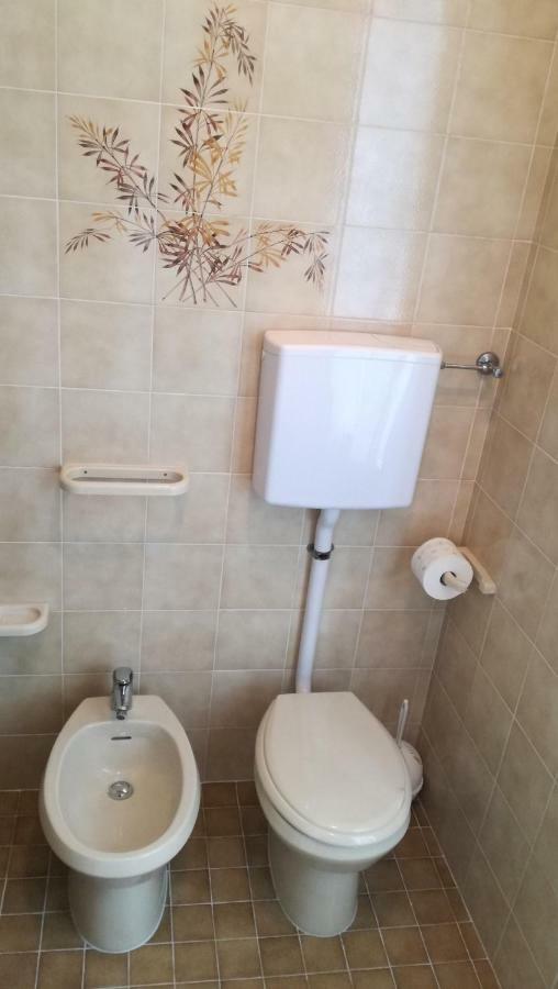 Апартаменты La Casa Di Clara Ombrellone Con 2 Lettini Al Lido San Giuliano Gratis E Parcheggio Privato Gratis Римини Экстерьер фото