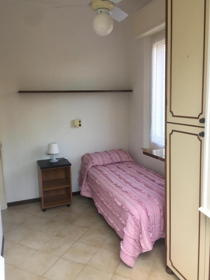 Апартаменты La Casa Di Clara Ombrellone Con 2 Lettini Al Lido San Giuliano Gratis E Parcheggio Privato Gratis Римини Экстерьер фото